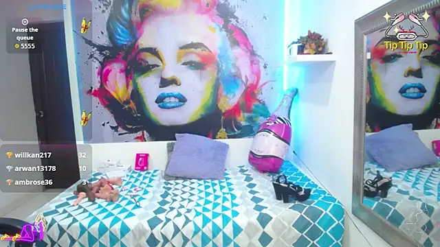 thalia_mills19 webcam