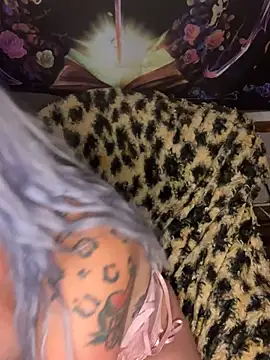 sexylilb17 webcam
