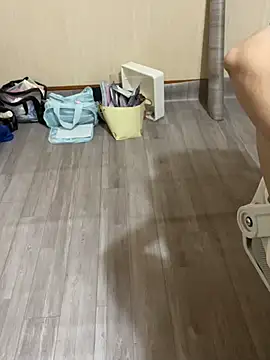 Mina048 webcam