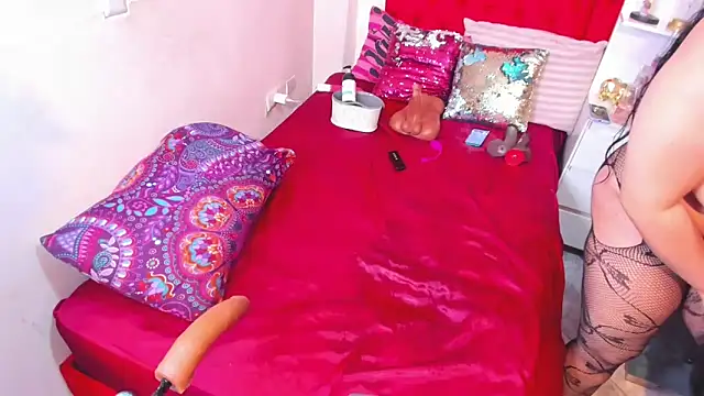 Watch larafoxter live on EroticFlix - High definition streams