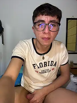 CamiRojas_boy webcam
