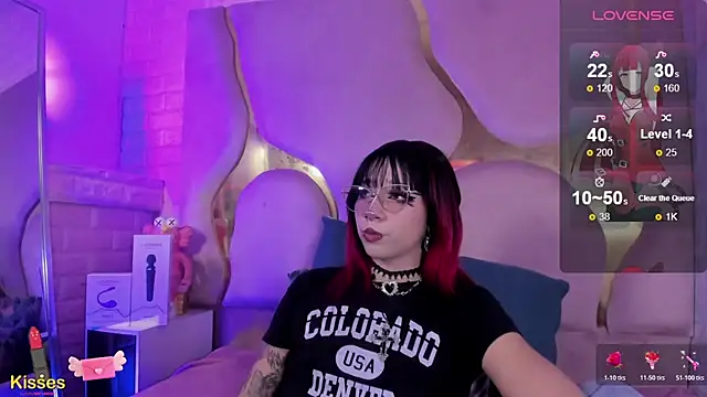 NaniiSisy webcam