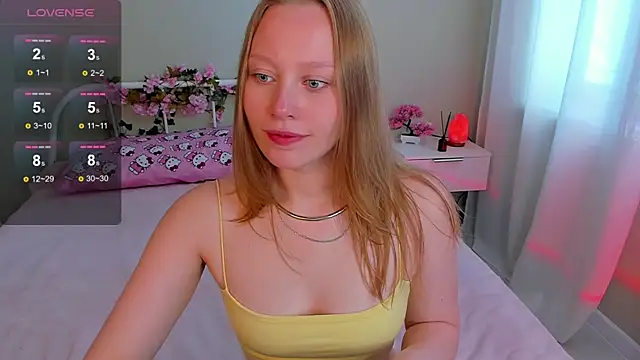 Watch AngelBlaze live on EroticFlix - High definition streams