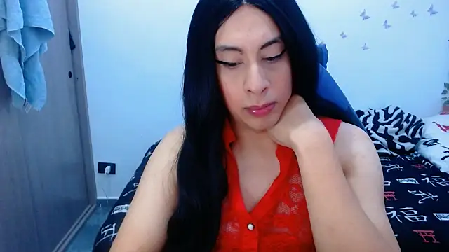 OriannaDomenechi live cam on StripChat