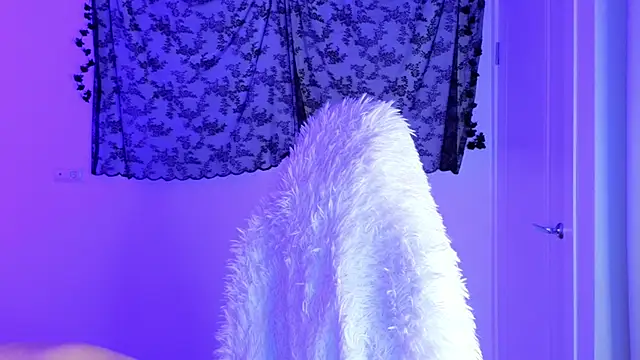 Watch LilithMadden live on EroticFlix - High definition streams