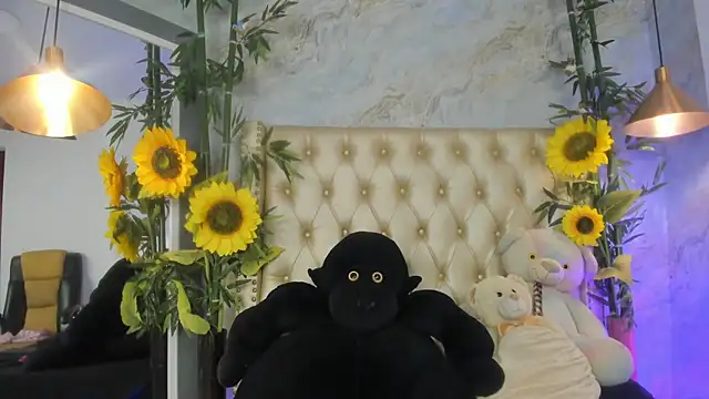 LittleeJaz webcam