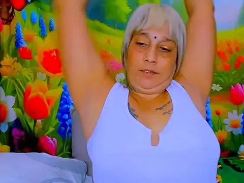 indianroxy webcam