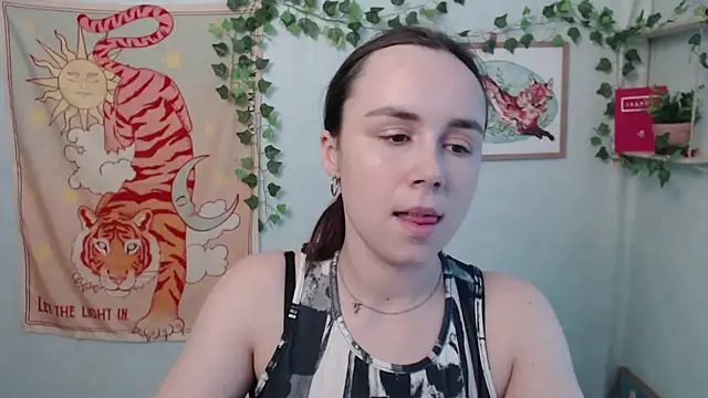 VeryVeryVeryShy_ webcam