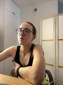 martiniiselenna's live room