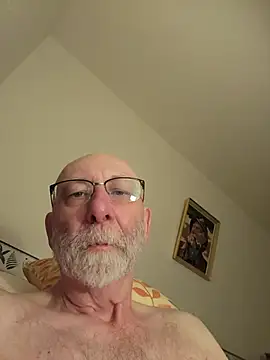 briochin live cam on StripChat