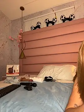beella1_ (F teen) - ✨ finger in pinky pussy ✨
