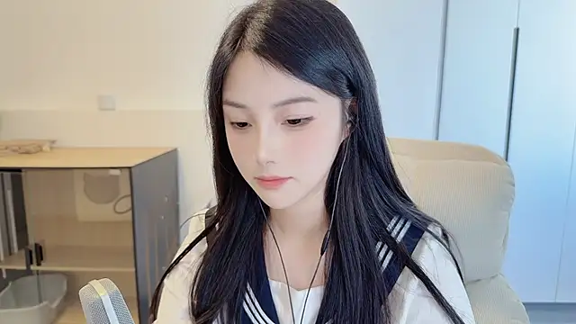 Watch holo_love live on EroticFlix - High definition streams