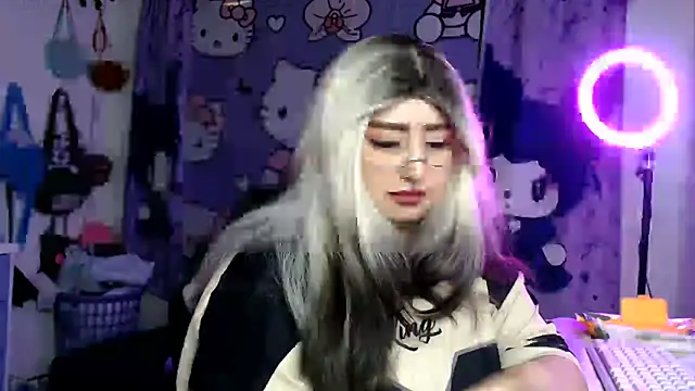 lussyevans24 webcam