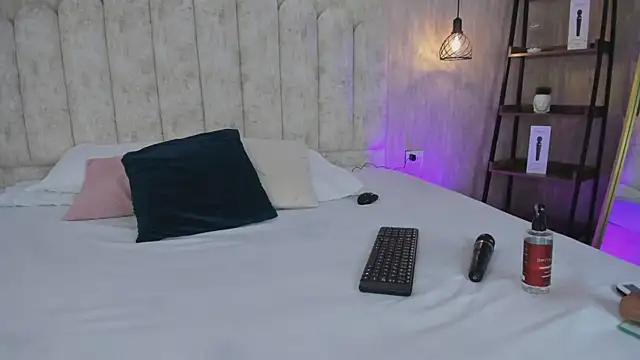LilithHarperr_ webcam