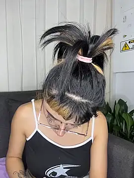 baby_akuma webcam