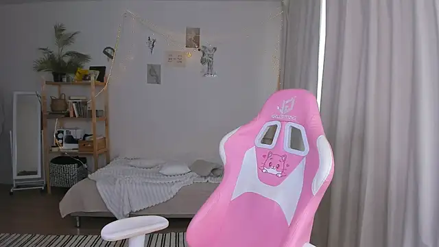 Aina_Veil webcam