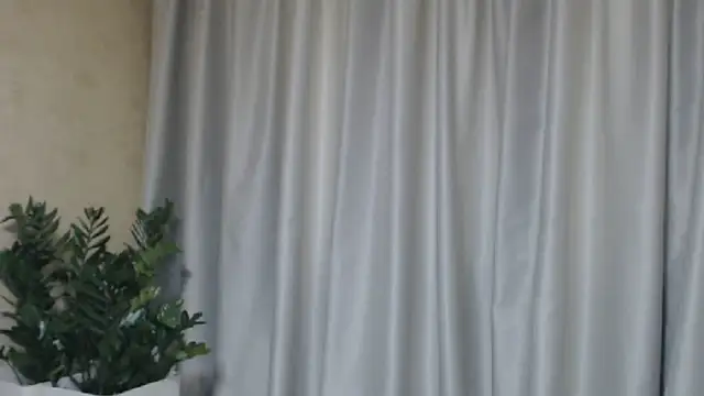 sweetpussy13 webcam