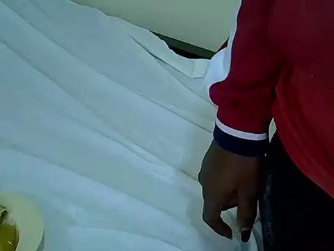 Sweet_veeb webcam