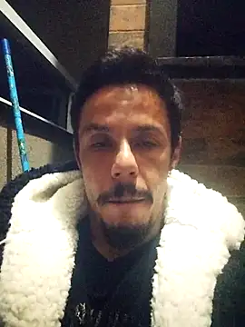 Santanacumxplod webcam