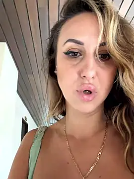 Bella-Grace webcam