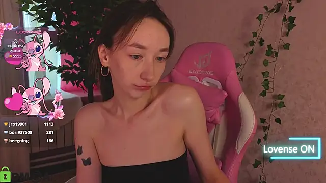 Miche1le_Allenne webcam