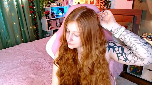 Ayla_Hicks webcam