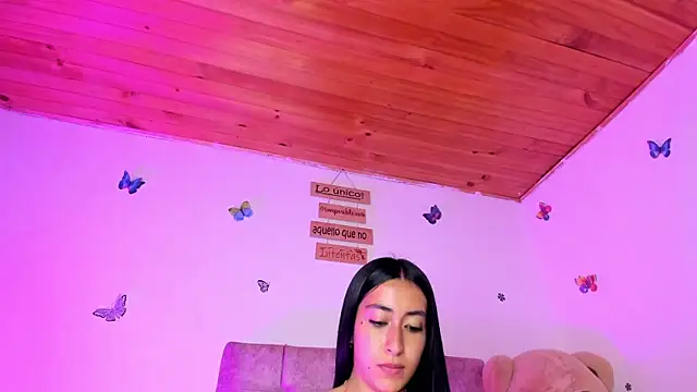 Lia_Roses3x webcam