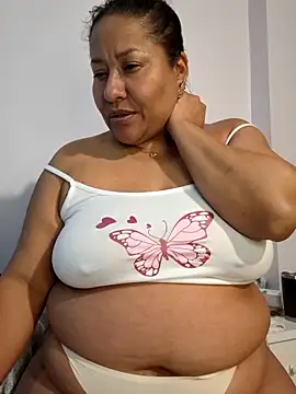 Nyomi_browm webcam