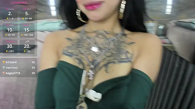 Roxy-Sweett webcam