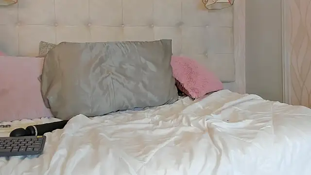 CHRISTY_BAKER webcam