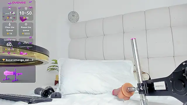 Claire_Mckenzie webcam