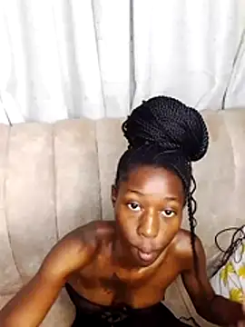 MyrahEbony webcam