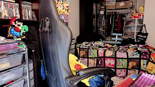 ShinyCherub webcam