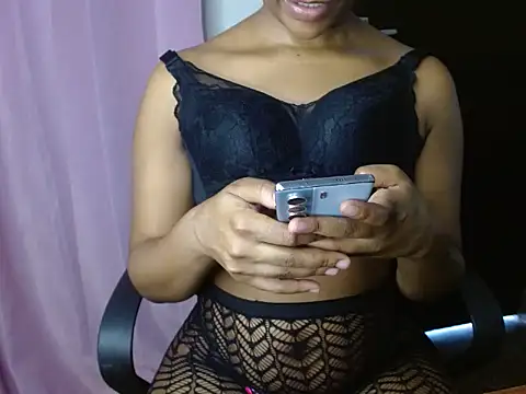 savage_laura webcam