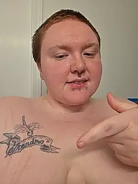 MorningstarDeviant webcam