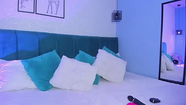 ninna_curly webcam