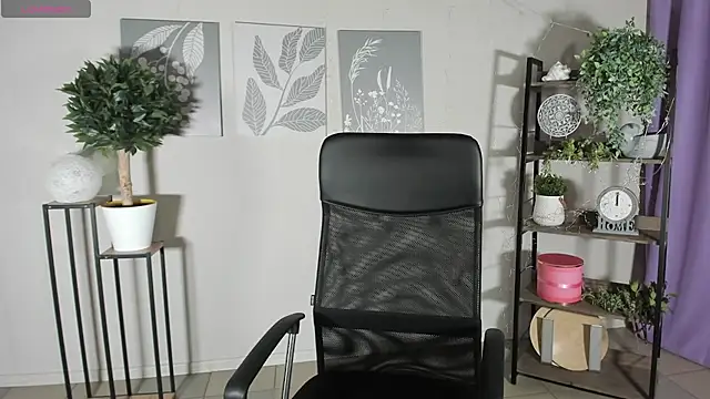MartaEdams webcam