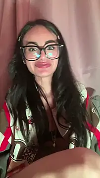 _Lucycherry webcam
