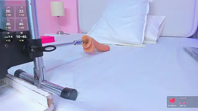 lia_sucker webcam