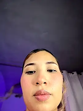 iamkyliewest webcam
