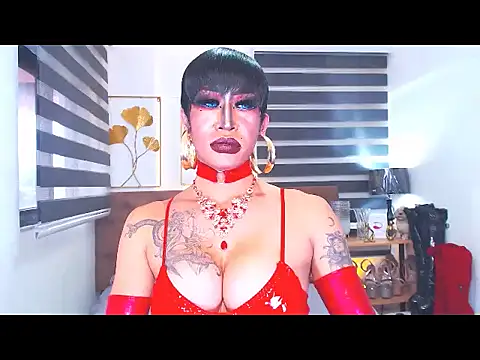 DominateMistressTania webcam