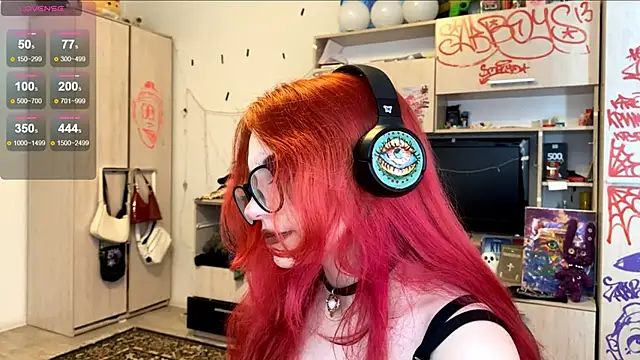 RedHeadCat webcam