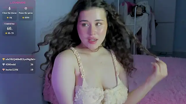 ChloeBlisss webcam