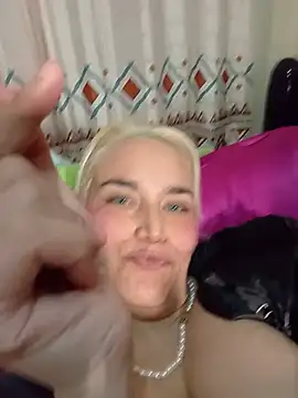 alezzafox - Alezzafox's free webcam - UK Sex Cams