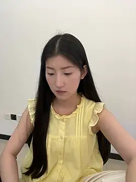 Mina_168 webcam