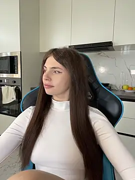 CurlyLara live sex cam