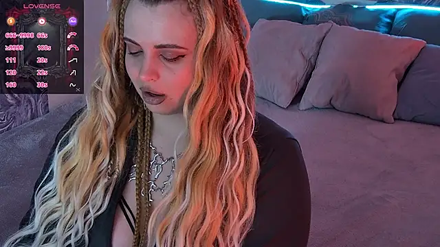 Miss_Maya_Mils webcam