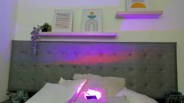 mimi_theblondie webcam