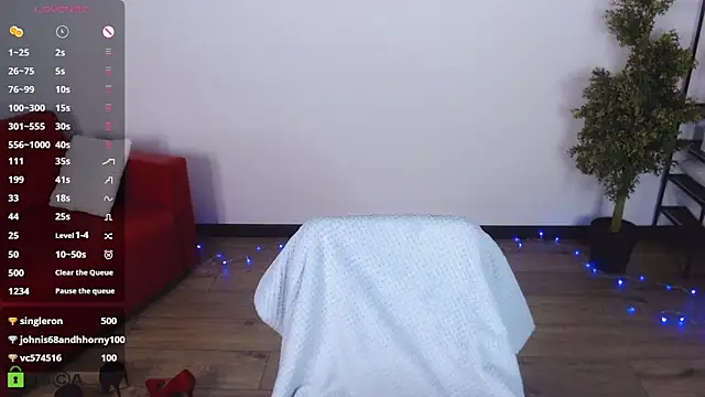 VickyGolden live cam on StripChat