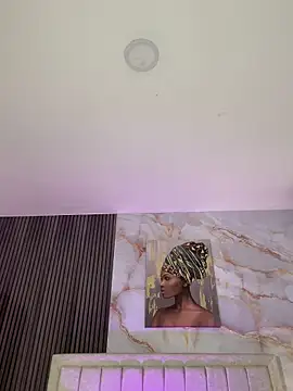 pinky_peach webcam